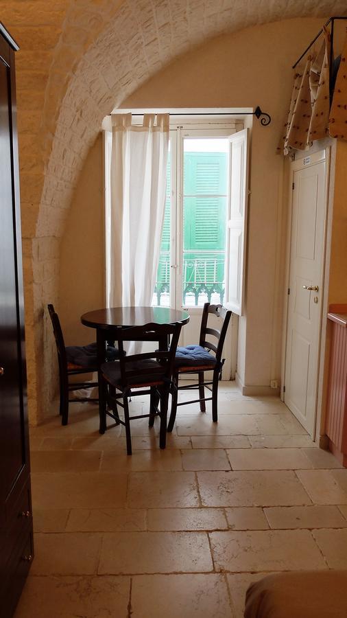 Casetta In Piazza Villa Cisternino Kültér fotó